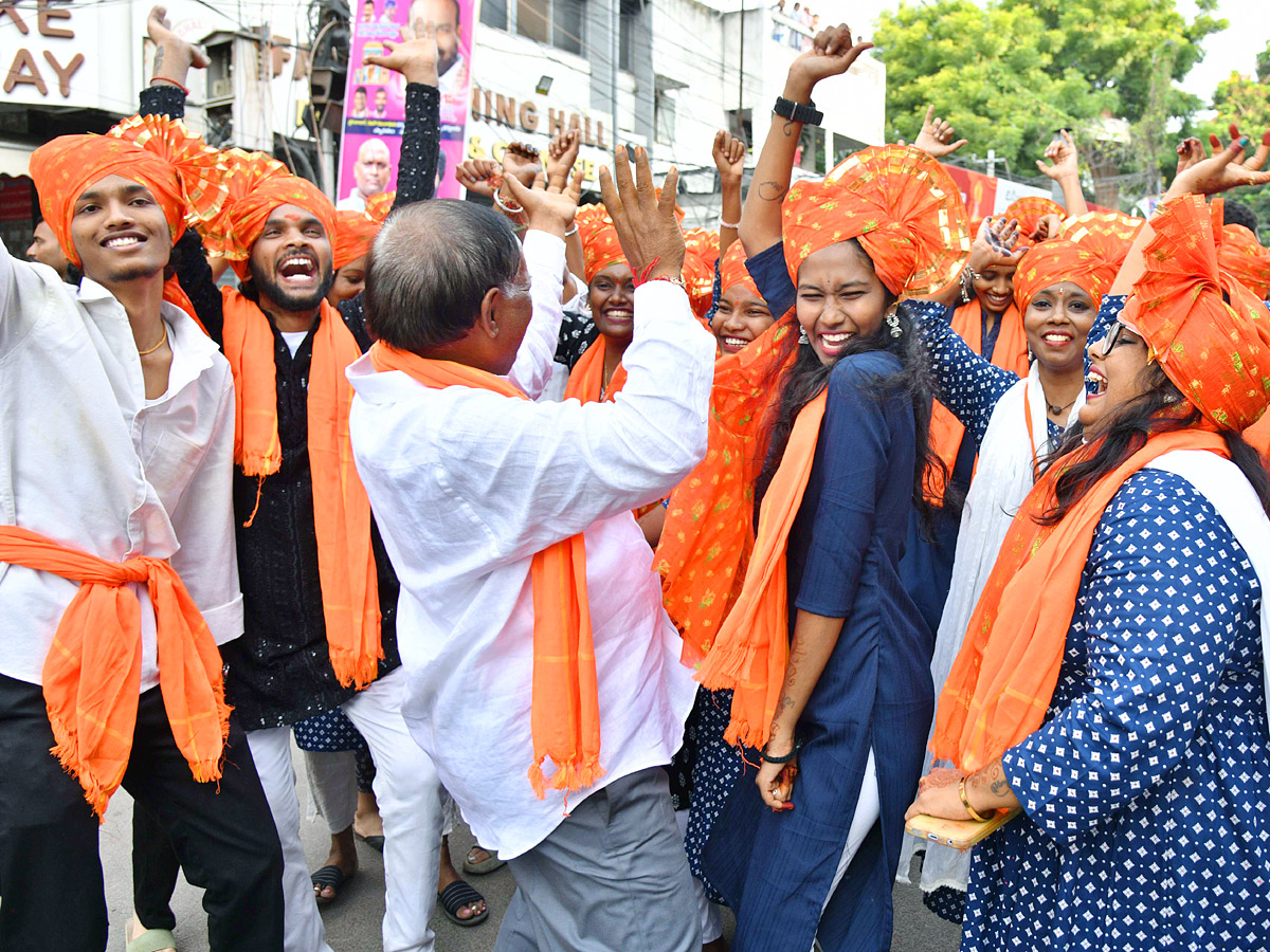 Khairatabad_20Ganesh_20Shobha_20Yatra_202024_20Photos_20_2826_29.jpg 26