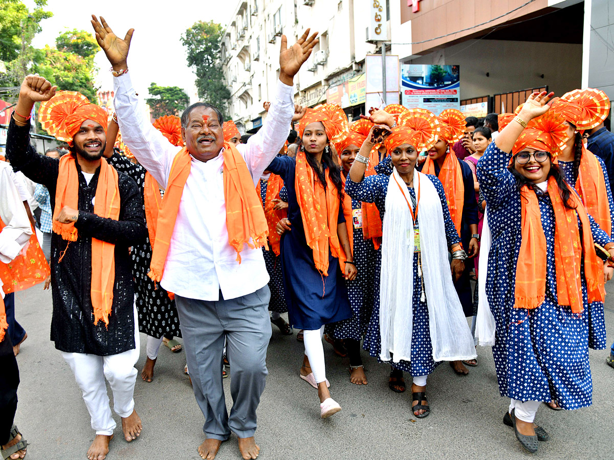 Khairatabad_20Ganesh_20Shobha_20Yatra_202024_20Photos_20_2827_29.jpg 27