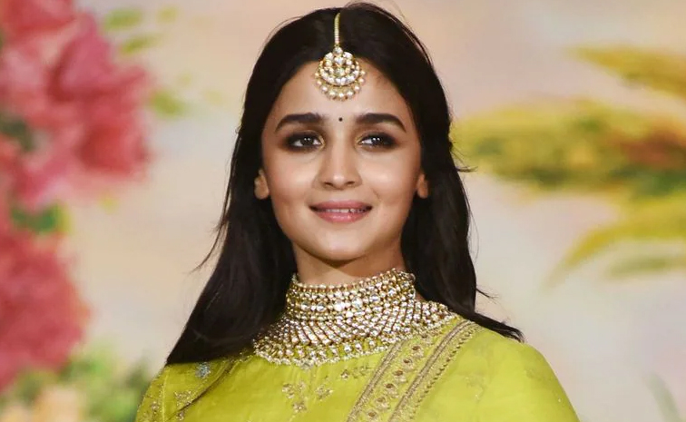 aliabhatt-surname.jpg