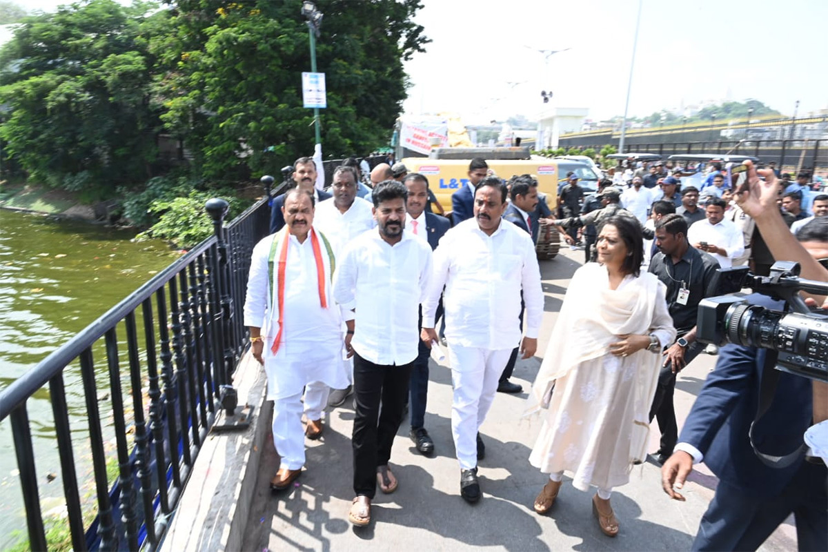 cm_20revanth_20reddy_20in_20ganesh_20nimajjanam__20_287_29.jpg 7