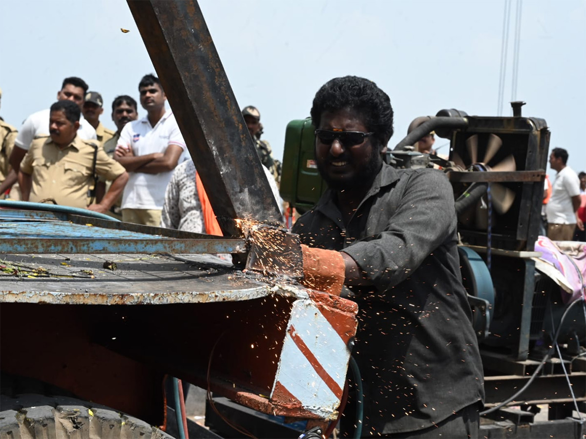khairatabad_20ganesh_20nimajjanam_202024_20live_20updates_14.jpg 14