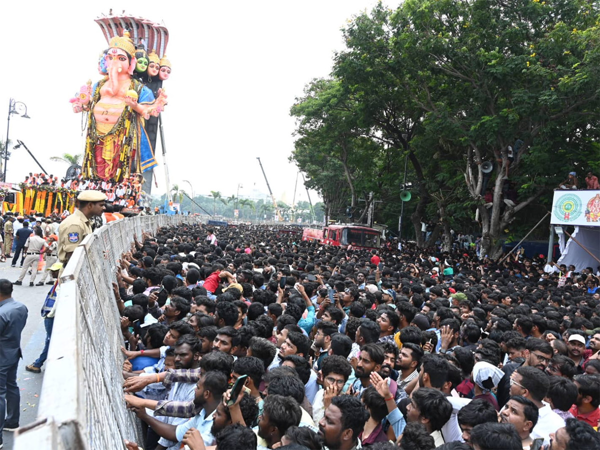 khairatabad_20ganesh_20nimajjanam_202024_20live_20updates_7.jpg 7