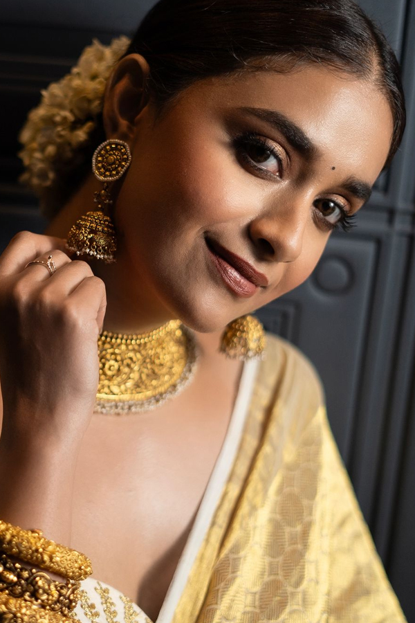 Keerthy-Suresh-5.jpg 6