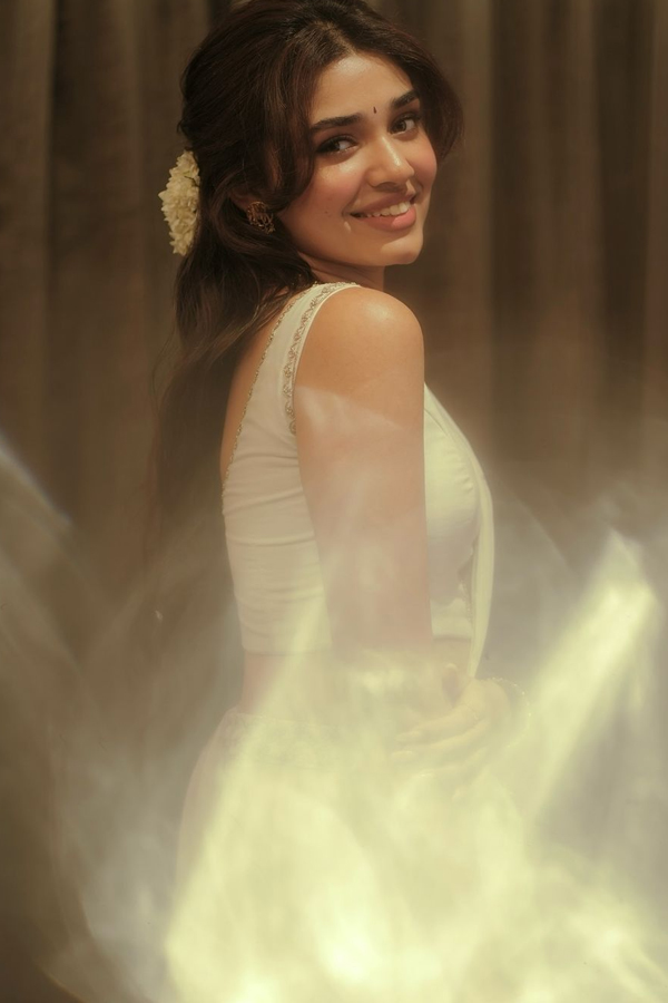 Krithi-Shetty-6.jpg 7