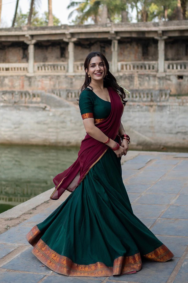 Ruhani-Sharma-4.jpg 5