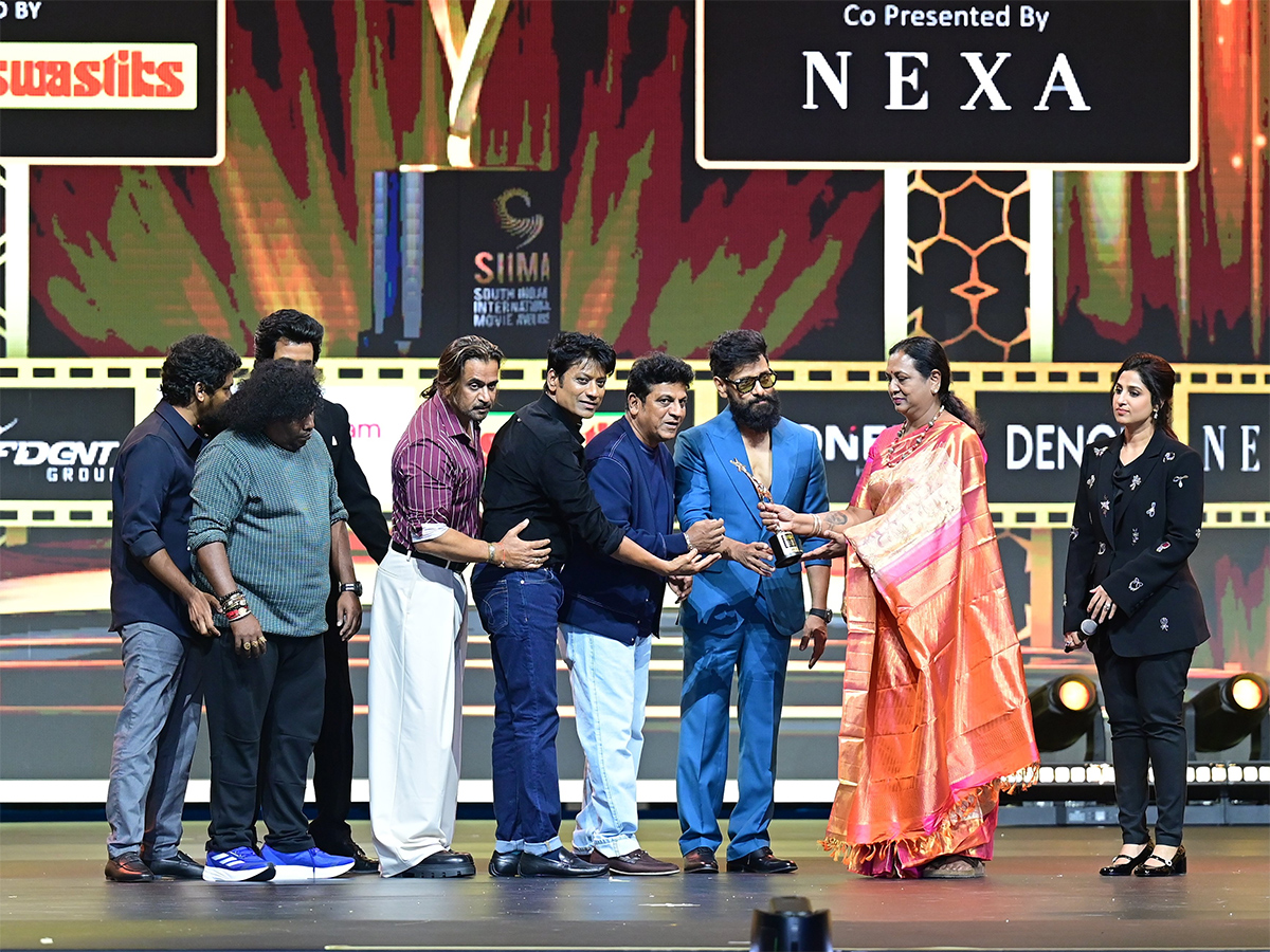 siima_20awards_202024_20at_20dubai_20photos_24.jpg 23