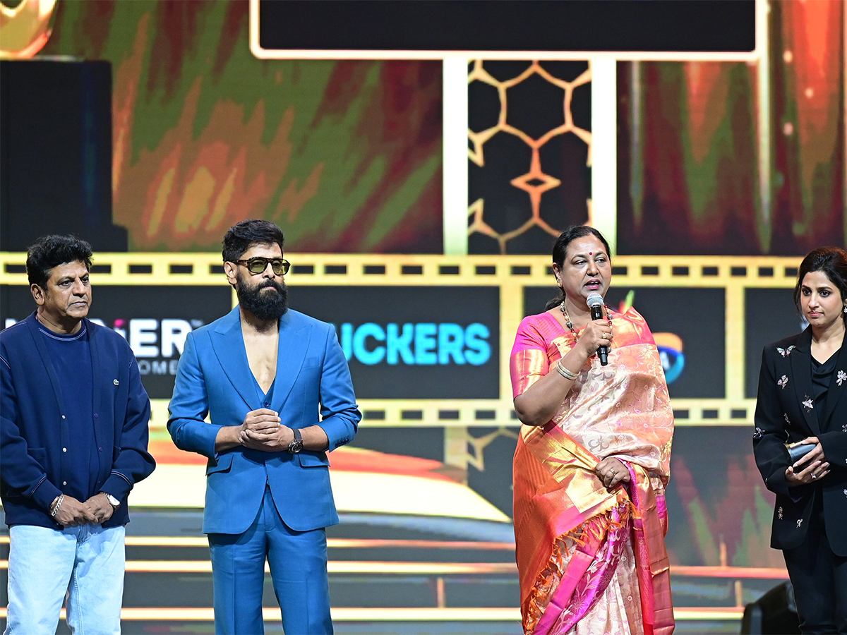 siima_20awards_202024_20at_20dubai_20photos_8.jpg 8