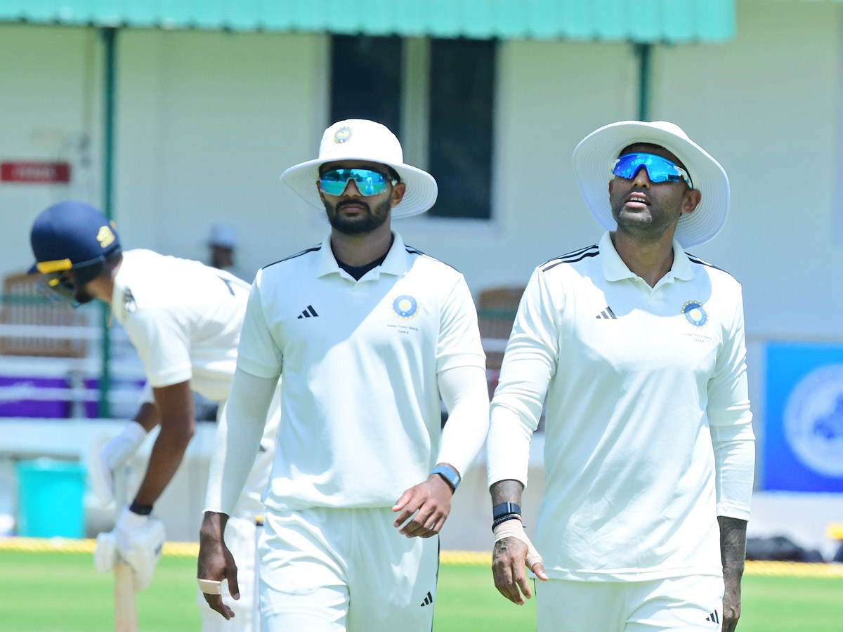 India_20A_20vs_20India_20C_2C_20Duleep_20Trophy_202024_20Photos_20_2812_29.jpg 15