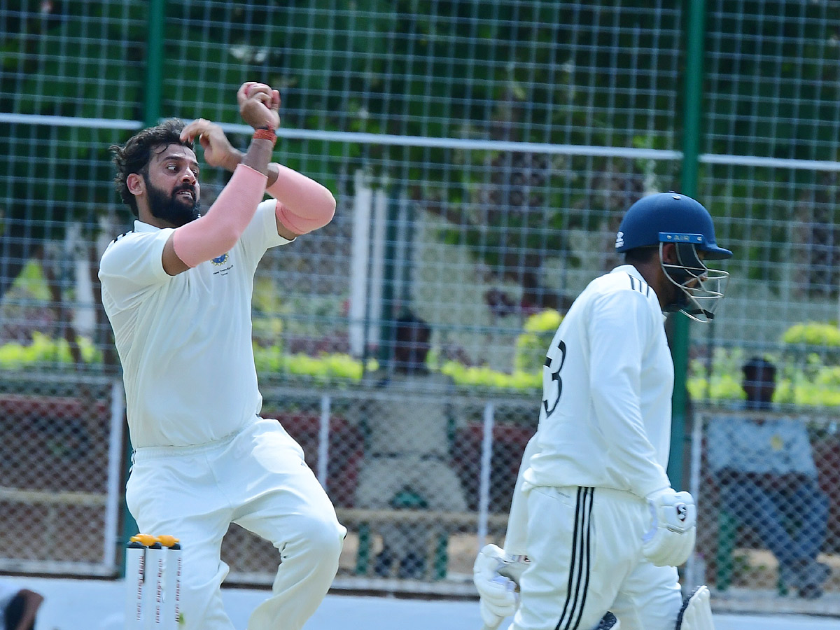 India_20A_20vs_20India_20C_2C_20Duleep_20Trophy_202024_20Photos_20_2825_29.jpg 28