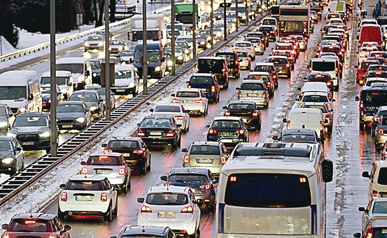 Mumbaitraffic.jpg