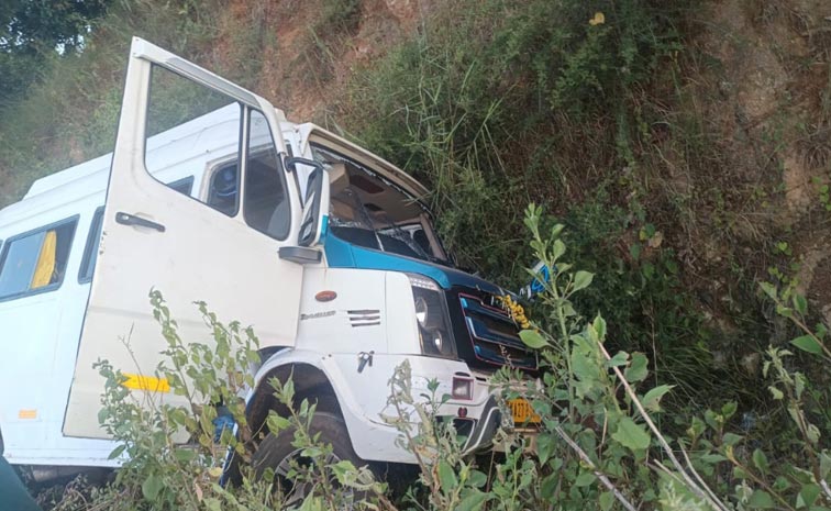Accident-In-Mogili-Ghat-Roa.jpg