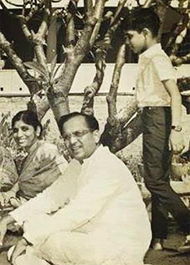 Akkineni_20Nageswara_20Rao_20unseen_20photos__20_2833_29.jpg 32