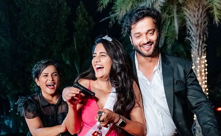 Stars_20Attend_20Youtuber_20Nikhil_20Birthday_20Celebrations_20Photos_20_2811_29.jpg 12