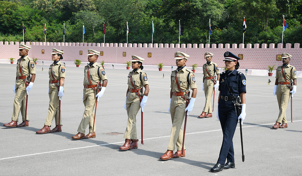 SI_20Passing_20Out_20Parade_20at_20Hyderabad_15.jpg 14