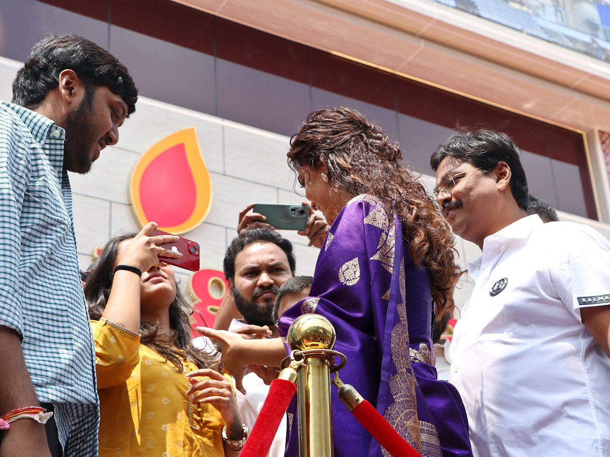 Actress_20Keerthi_20Suresh_20Saree_20Photos_20Goes_20Viral_20_285_29.jpg 6