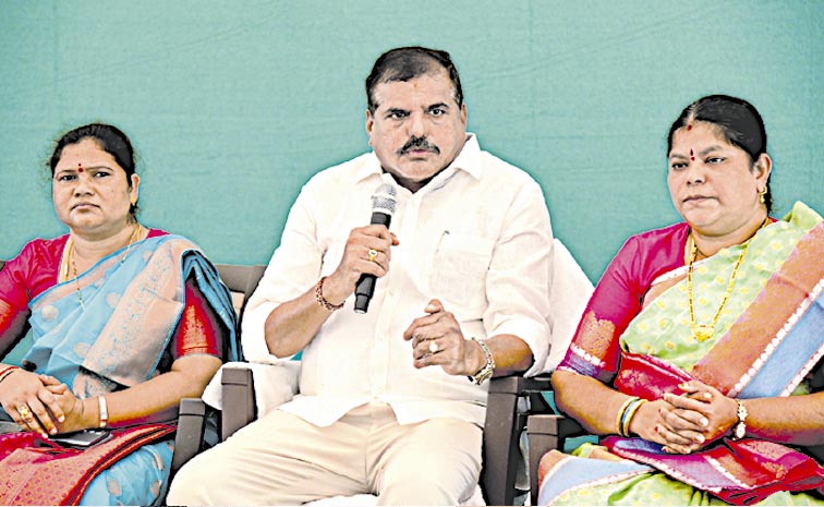 Botsa-Satyanarayana_2C.jpg