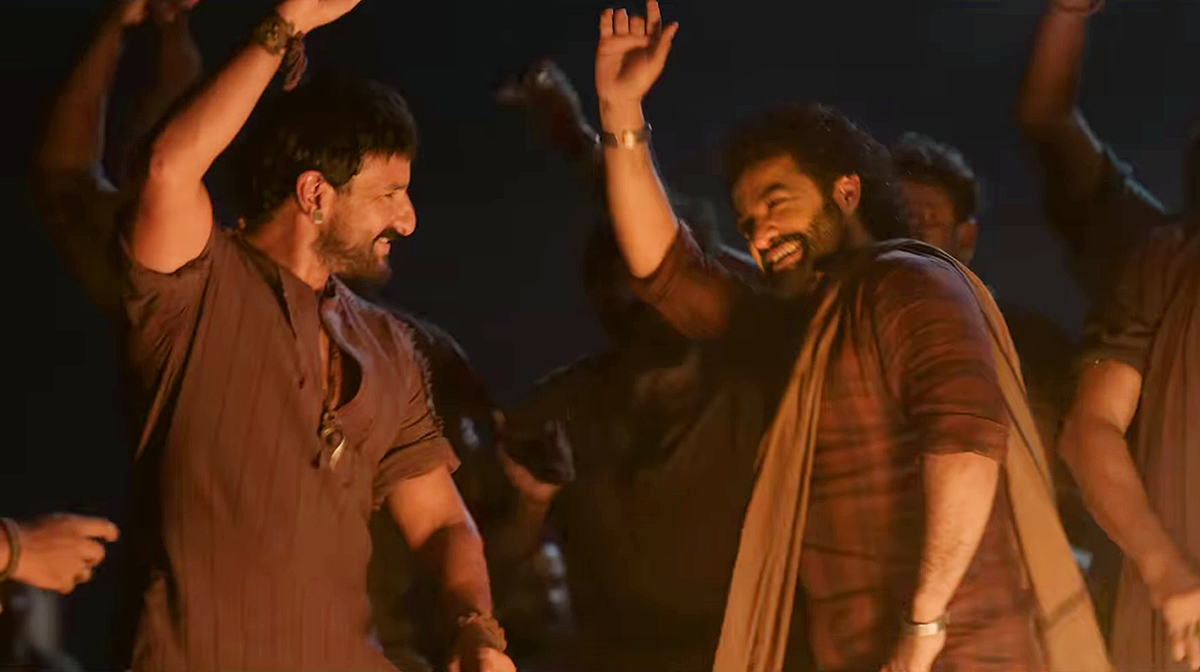 Jr_20NTR_20Devara_20Movie_20HD_20Stills_20Photos_27.jpg 26