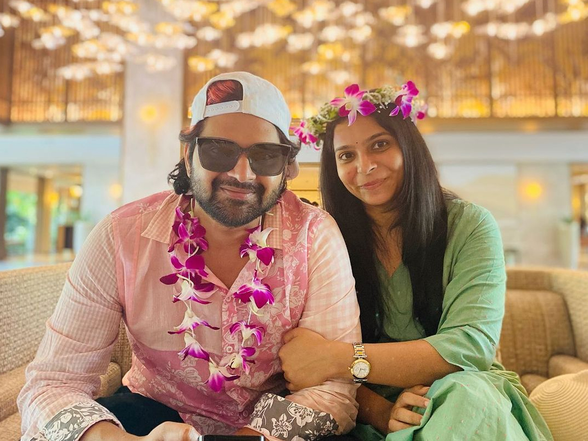 Tollywood_20Actor_20Sree_20Vishnu_20Wife_20And_20Family_20Photos__20_286_29.jpg 6