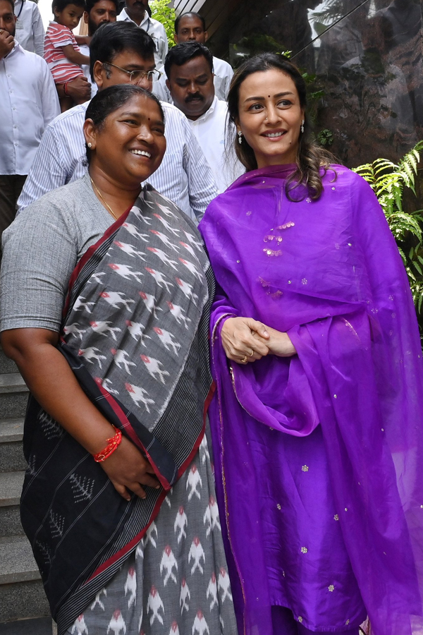 Mahesh-Babu-Namratha-10.jpg 11