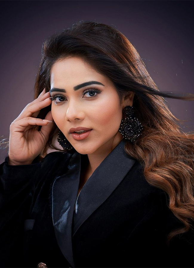 Actress_20Mitraaw_20Sharma_20On_20Trending_20Now_12.jpg 12