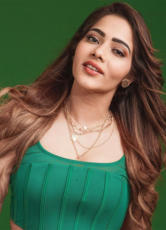 Actress_20Mitraaw_20Sharma_20On_20Trending_20Now_6.jpg 6