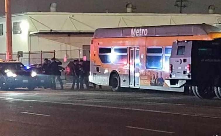 Bus_20Hijacked_20In_20Los_20Angeles.jpg