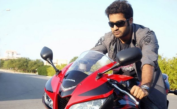 Jr_20Ntr_20All_20Time_20Best_20Punch_20Dialogues_20Movies_20Photos_20_283_29.jpg 4