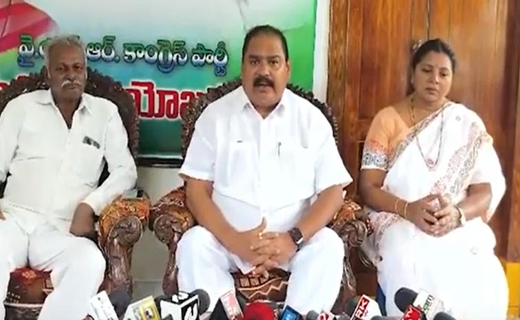 Ysrcp-Leader-Swamidas-Warni.jpg