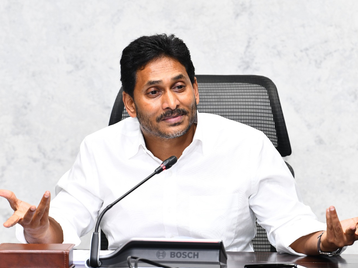 YS_20Jagan_20Press_20Meet_20on_20Tirumala_20Tour_20And_20Tirupati_20Prasadam_20Controversy_E2_80_AA_20Photos_20_2811_29.jpg 14