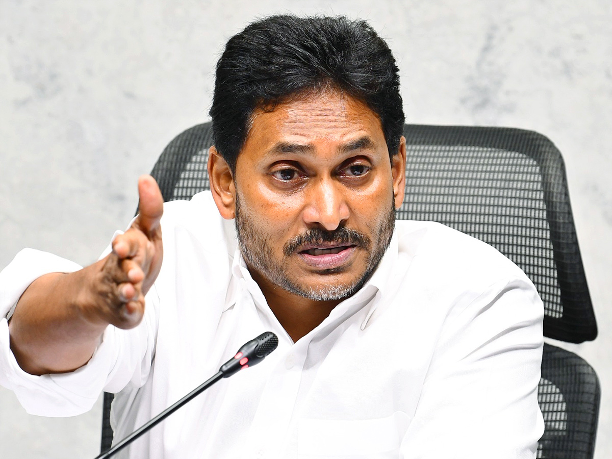 YS_20Jagan_20Press_20Meet_20on_20Tirumala_20Tour_20And_20Tirupati_20Prasadam_20Controversy_E2_80_AA_20Photos_20_2815_29.jpg 18