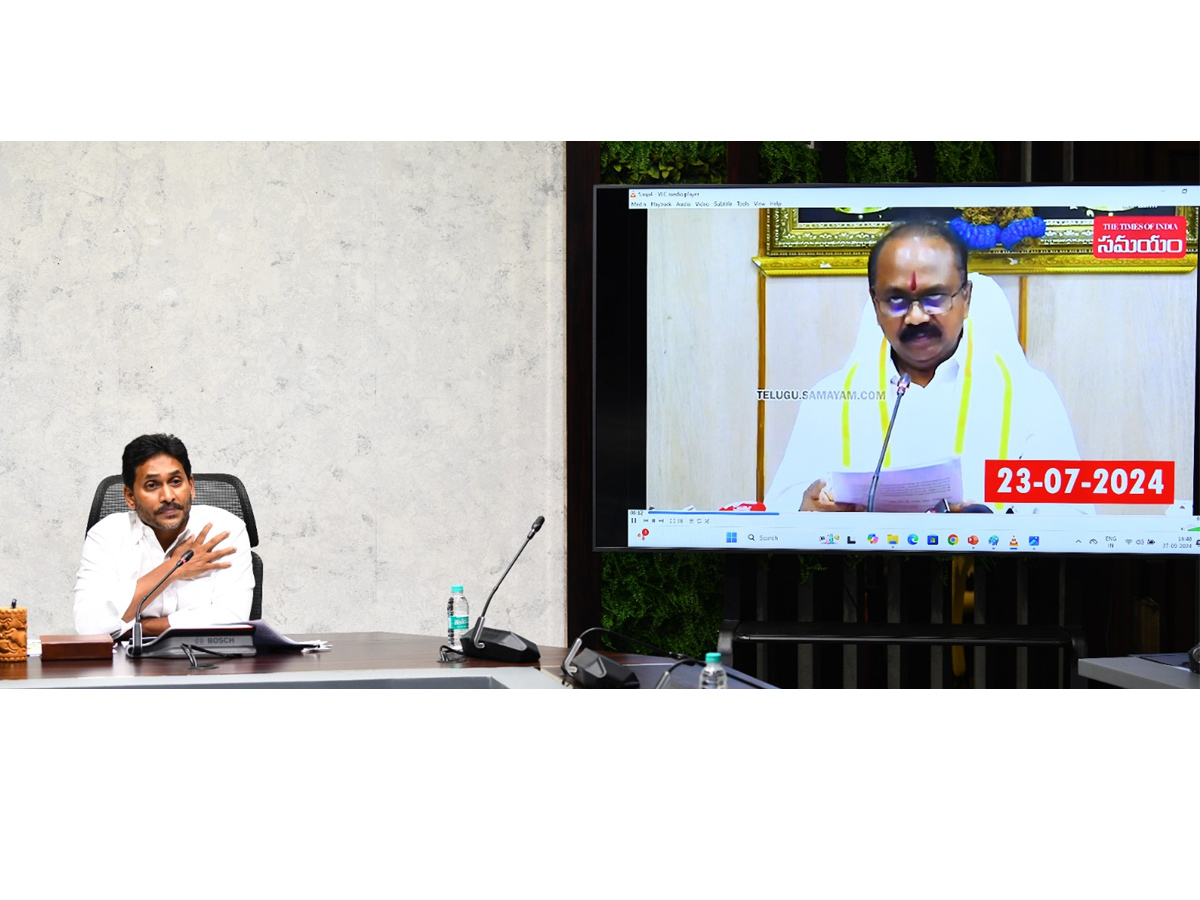 YS_20Jagan_20Press_20Meet_20on_20Tirumala_20Tour_20And_20Tirupati_20Prasadam_20Controversy_E2_80_AA_20Photos_20_2819_29.jpg 3