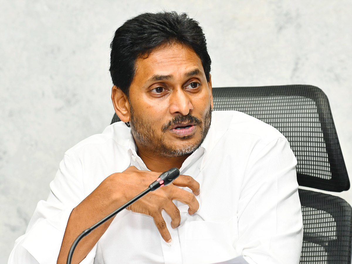 YS_20Jagan_20Press_20Meet_20on_20Tirumala_20Tour_20And_20Tirupati_20Prasadam_20Controversy_E2_80_AA_20Photos_20_281_29.jpg 4