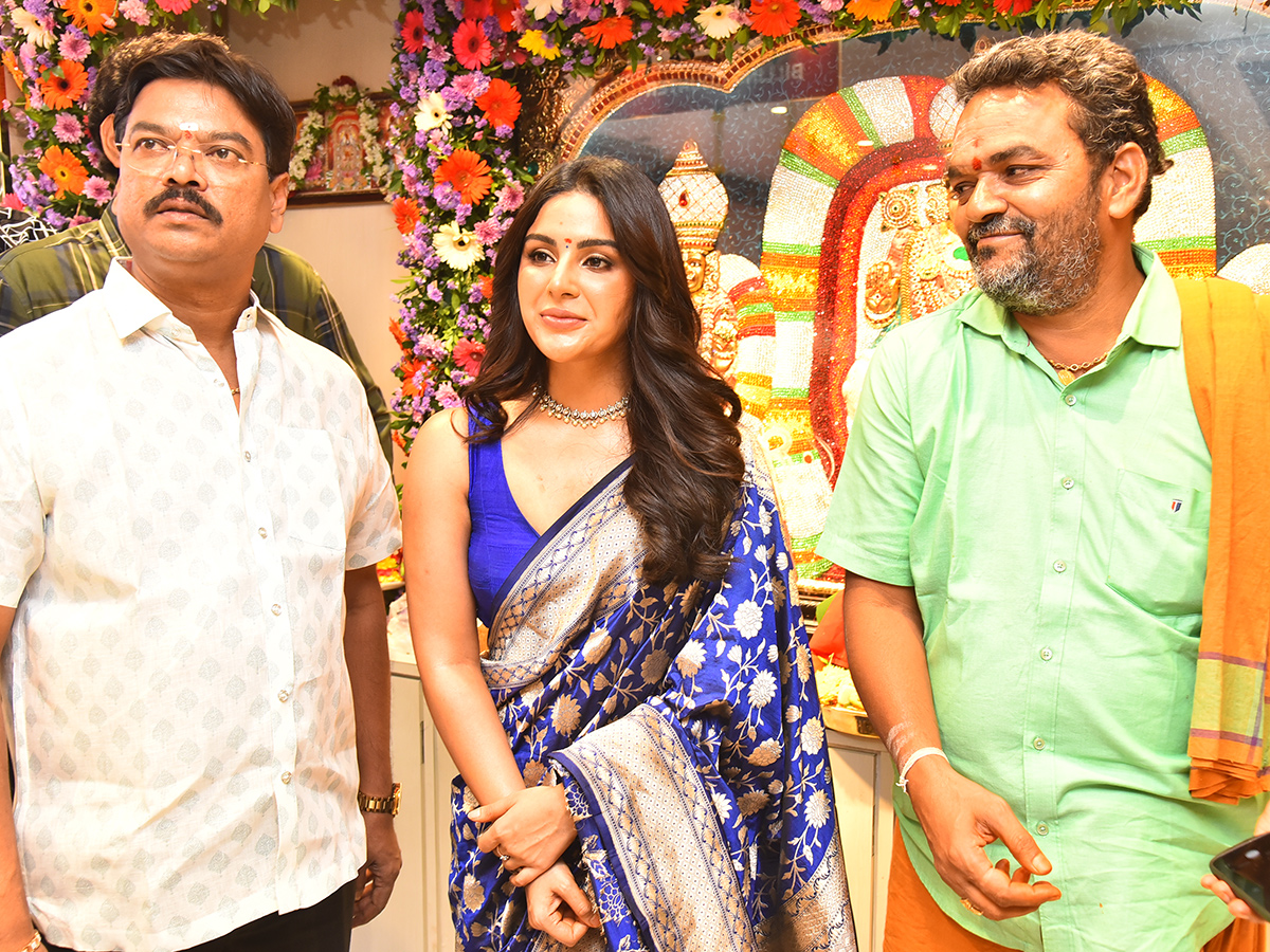 Actress_20Samyuktha_20Menon_20Shopping_20Launched_20Photos_6.jpg 6
