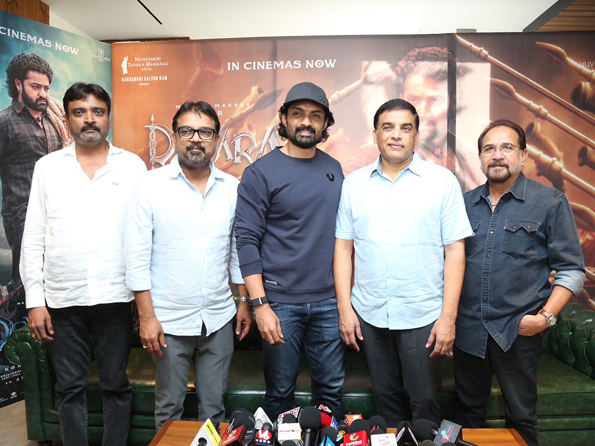 Devara_20Movie_20Success_20Celebrations_20Photos_2.jpg 2