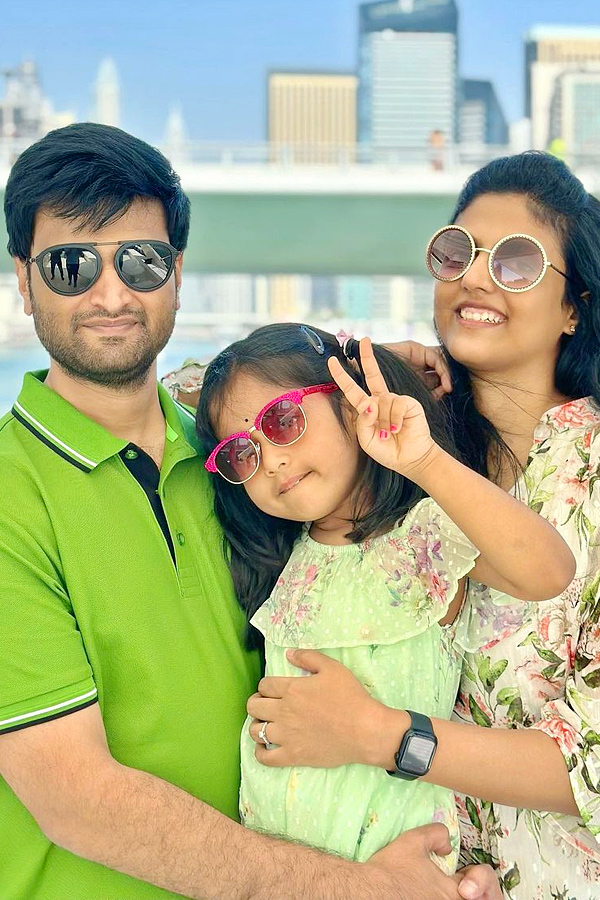 Indian_20Chess_20Legend_20Harika_20Dronavalli_20Beautiful_20Family_20Photos_20_284_29.jpg 5