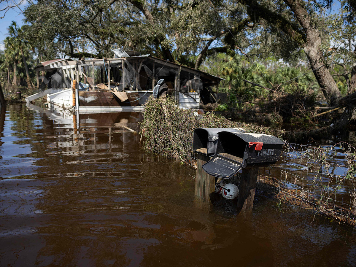 Steinhatchee_20damage_20after_20Hurricane_20Helene_20Photos__20_2823_29.jpg 23