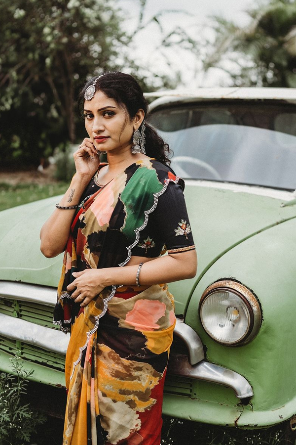 Vishnu-Priya-3.jpg 4