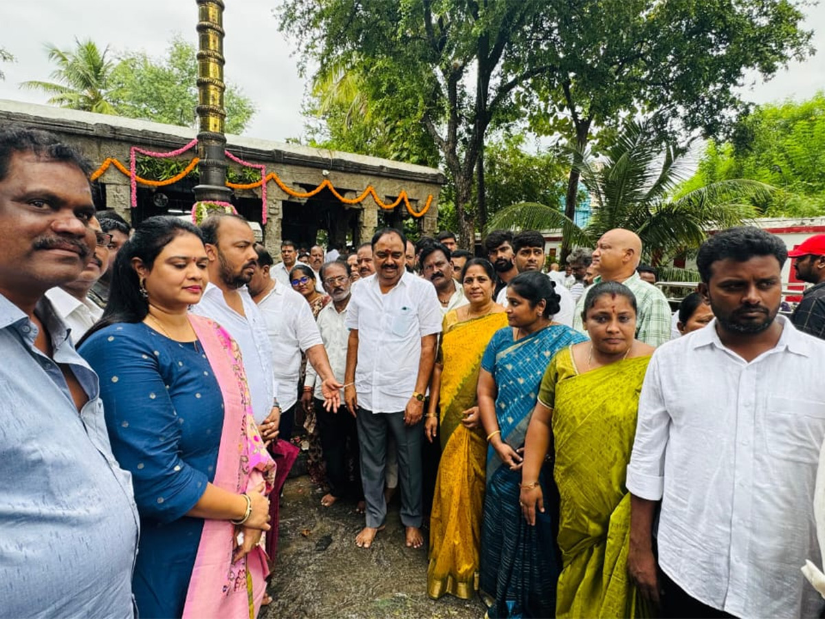 YSRCP_20Leaders_20Statewide_20Temple_20Pooja_20Photos_23.jpg 22