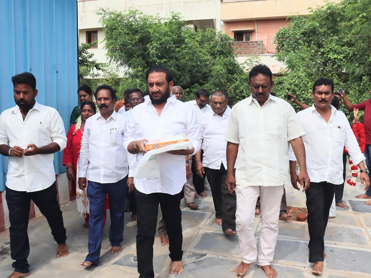 YSRCP_20Leaders_20Statewide_20Temple_20Pooja_20Photos_3.jpg 3