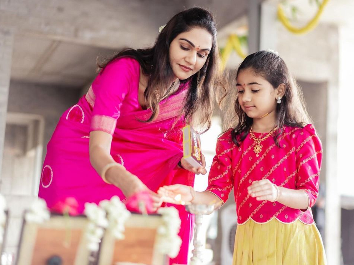 Allu-Sneha-Reddy-15.jpg 16