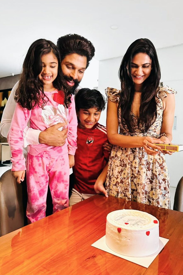 Allu-Sneha-Reddy-16.jpg 17