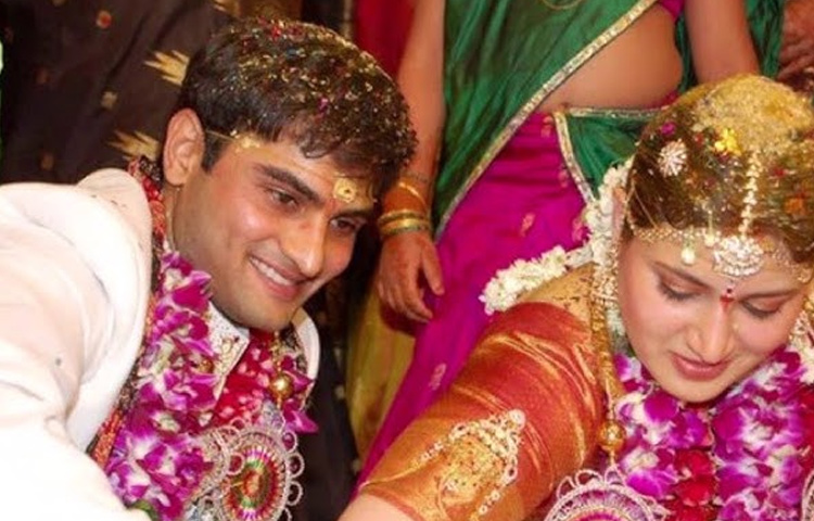 Hero_20Sudheer_20Babu_20Rare_20and_20Unseen_20Marriage_20Photos_20_284_29.jpg 4