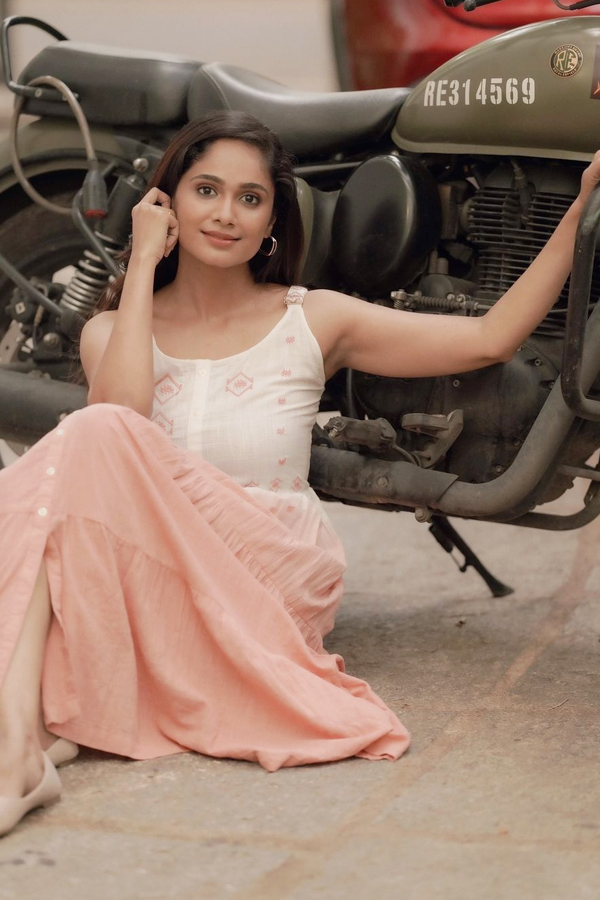 Tejaswini-Gowda-6_0.jpg 7