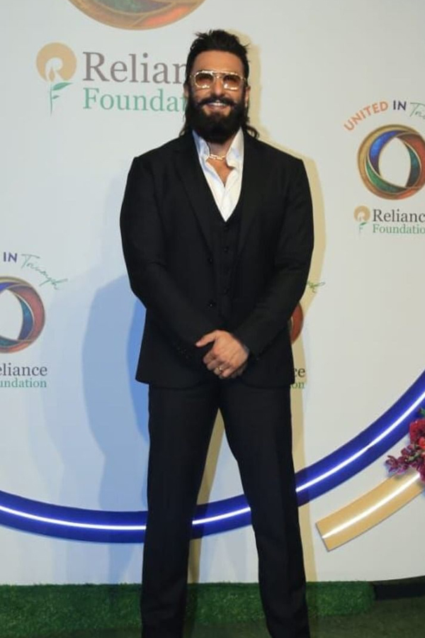 Ambani-Residence-Sports-Medal-Winners-18.jpg 19