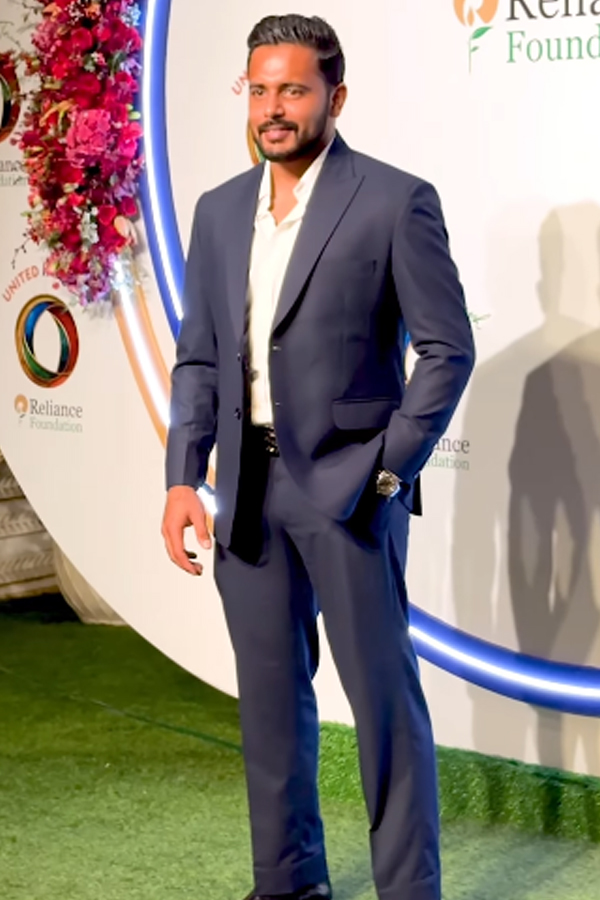 Ambani-Residence-Sports-Medal-Winners-8.jpg 10