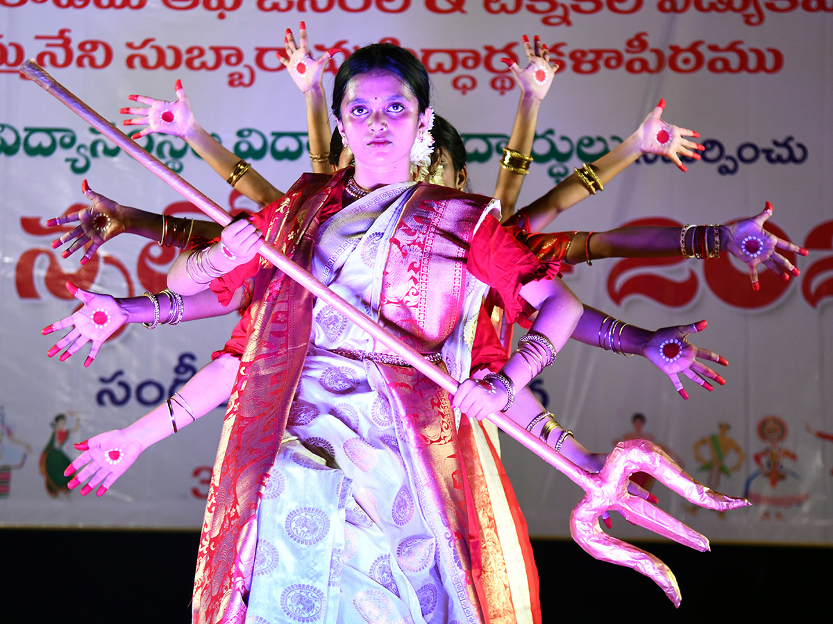 Dance_20Festival_20Siddhartha_20College_20in_20Vijayawada_20Photos__20_281_29.jpg 1