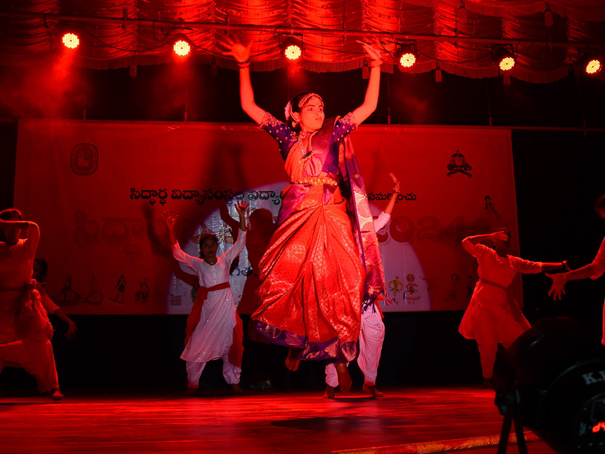 Dance_20Festival_20Siddhartha_20College_20in_20Vijayawada_20Photos__20_289_29.jpg 9