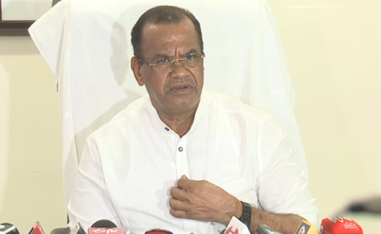 komatireddy2.jpg
