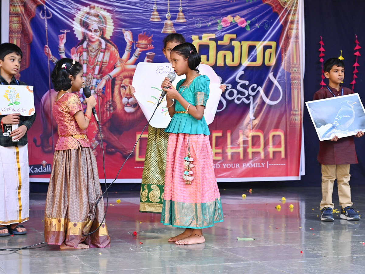 Dussehra_20celebrations_20at_20Bharatiya_20Vidya_20Bhavan_20Public_20School__20_282_29.jpg 2