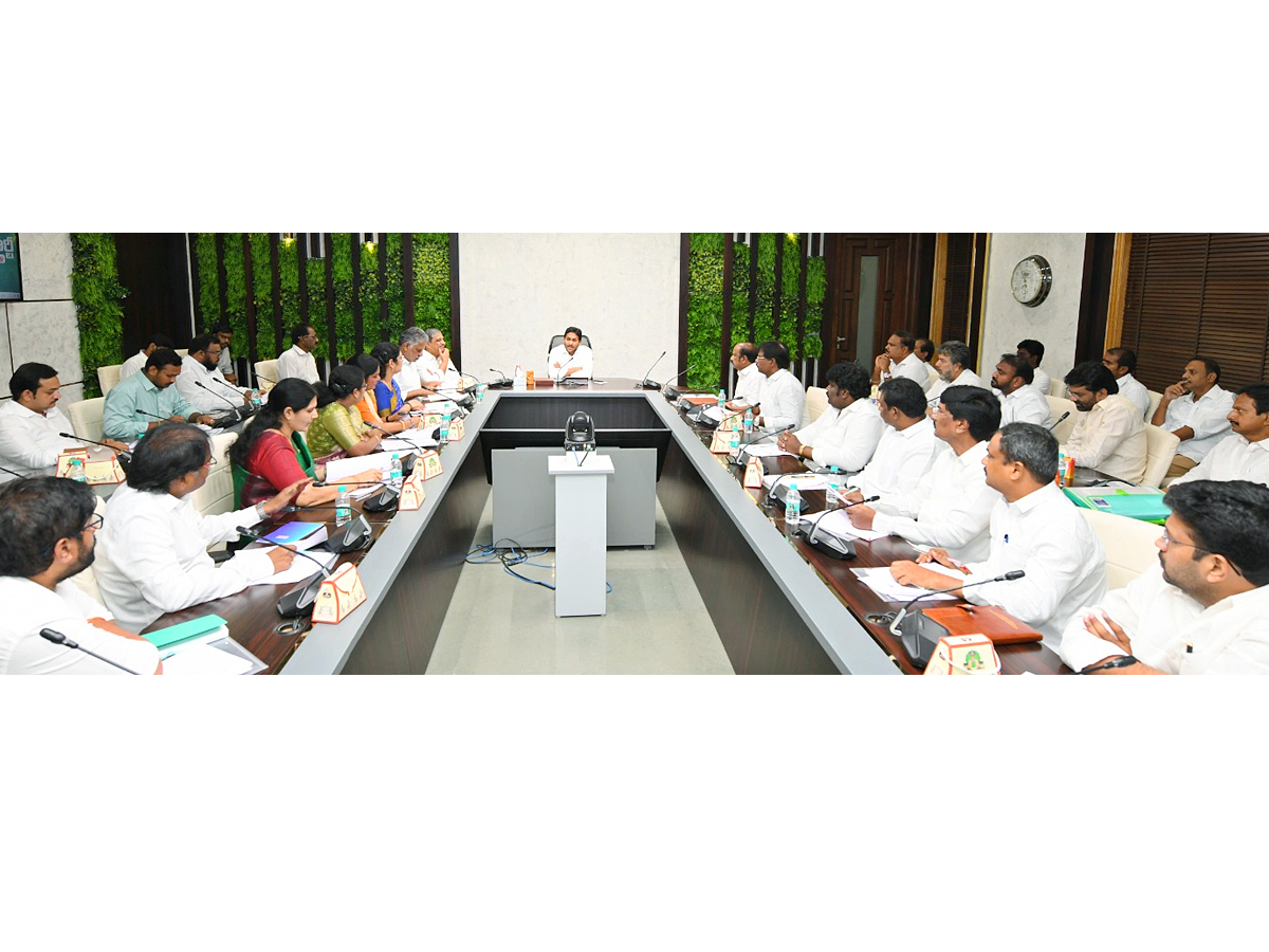 YS_20Jagan_20Meeting_20With_20YSRCP_20Affiliated_20Organizations_20Leaders_20_E2_80_AAPhotos_20_283_29.jpg 1